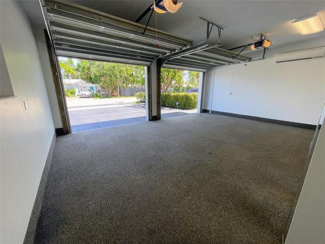 929 NE 18th Court, Fort Lauderdale, FL 33305