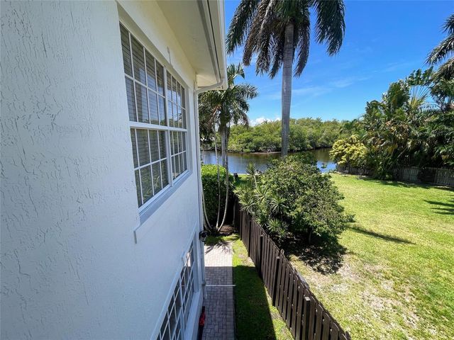 929 NE 18th Court, Fort Lauderdale, FL 33305