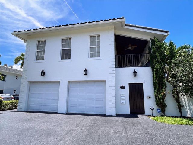 929 NE 18th Court, Fort Lauderdale, FL 33305