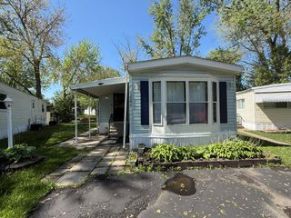 3086 Hillanlake #126 Drive, Brooklyn Village, MI 49230