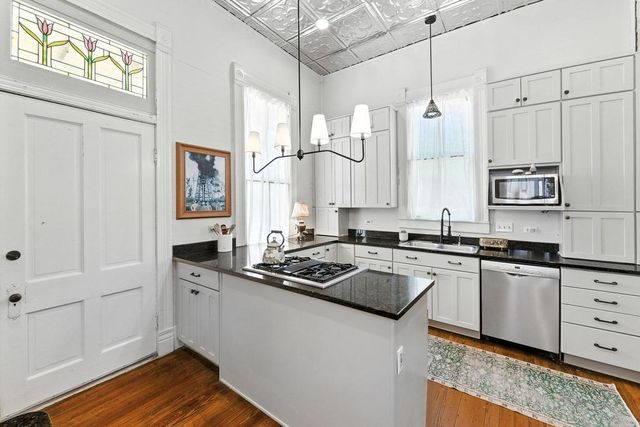 624 Saint Louis ST, Gonzales, TX 78629