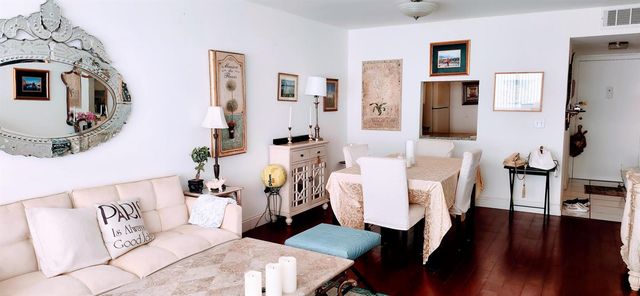 1516 S Lakeside Drive 206, Lake Worth Beach, FL 33460