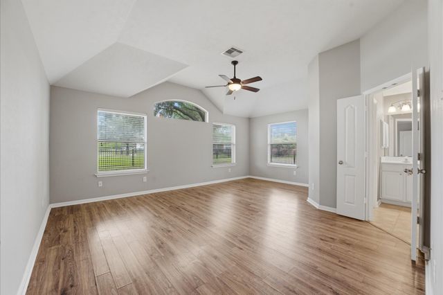 4719 Waterhaven Lane, Houston, TX 77084