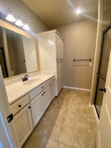 1089 N Leverett Avenue, Fayetteville, AR 72701