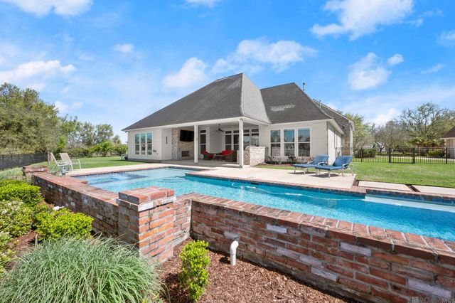 40246 Dove Estates Ct, Gonzales, LA 70737