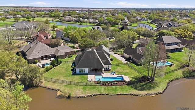 40246 Dove Estates Ct, Gonzales, LA 70737