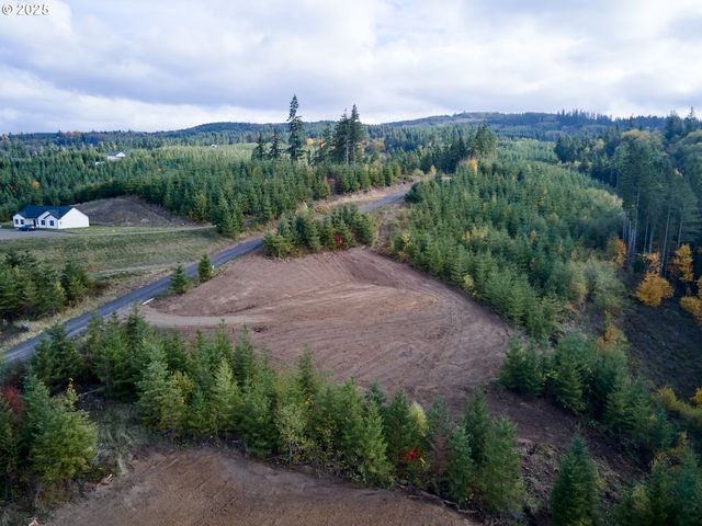 377 Bighorn Dr, Kelso, WA 98626
