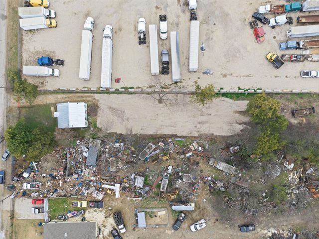 8322 Honeysuckle Lane, Dallas, TX 75241