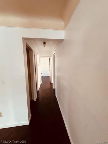 1402 Morris Avenue, Lincoln Park, MI 48146