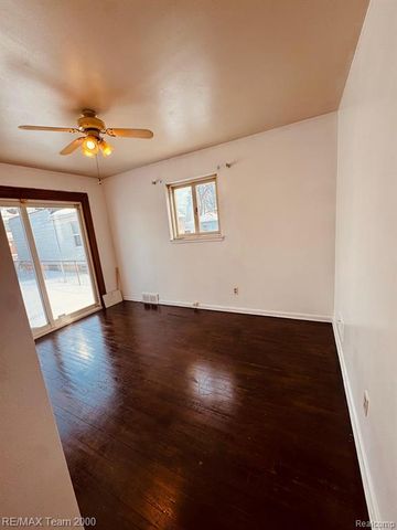 1402 Morris Avenue, Lincoln Park, MI 48146
