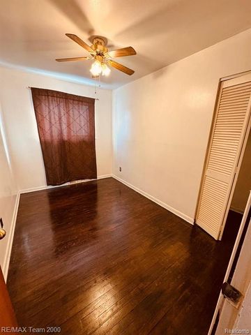 1402 Morris Avenue, Lincoln Park, MI 48146