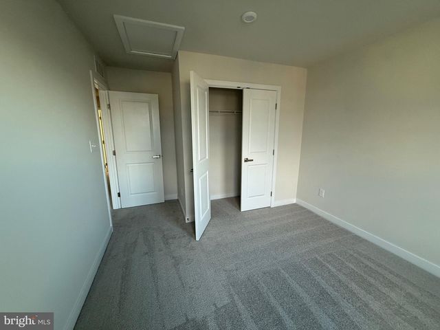 4337 REUSCH CIR, New Castle, DE 19720