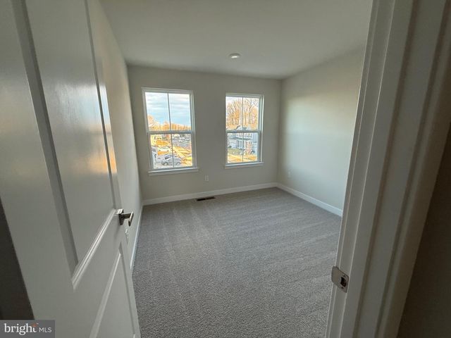 4337 REUSCH CIR, New Castle, DE 19720