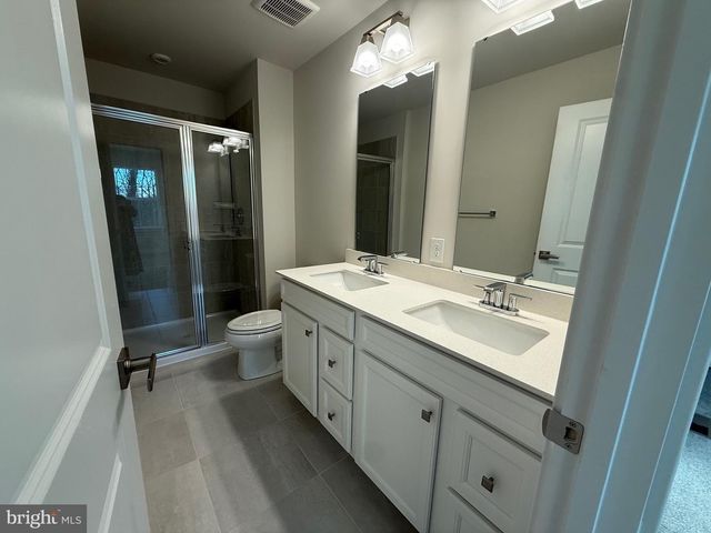 4337 REUSCH CIR, New Castle, DE 19720