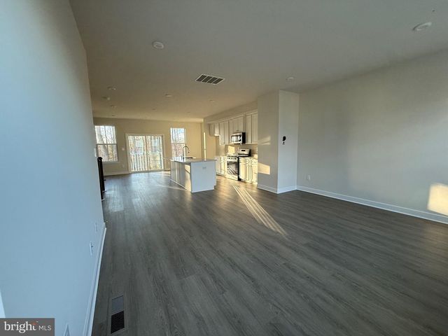 4337 REUSCH CIR, New Castle, DE 19720