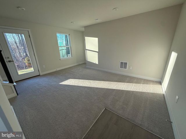 4337 REUSCH CIR, New Castle, DE 19720