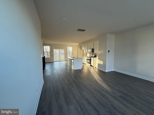 4337 REUSCH CIR, New Castle, DE 19720