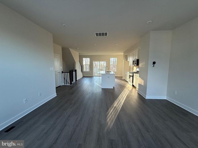 4337 REUSCH CIR, New Castle, DE 19720