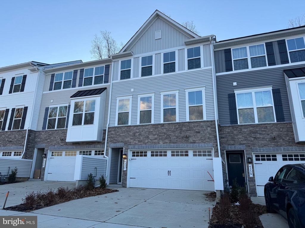 4337 REUSCH CIR, New Castle, DE 19720