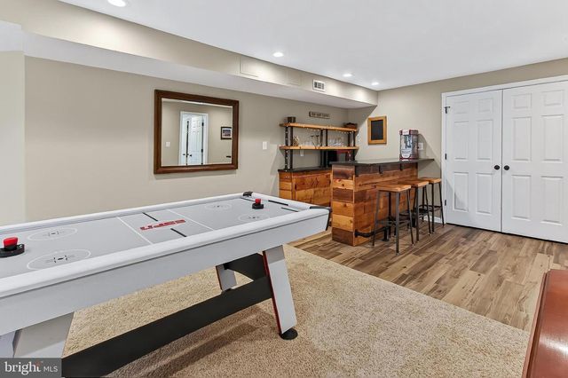 7736 WHITE WILLOW CT, Springfield, VA 22153