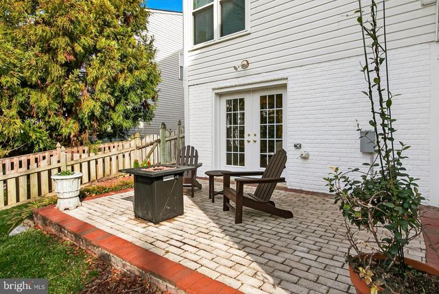 7736 WHITE WILLOW CT, Springfield, VA 22153