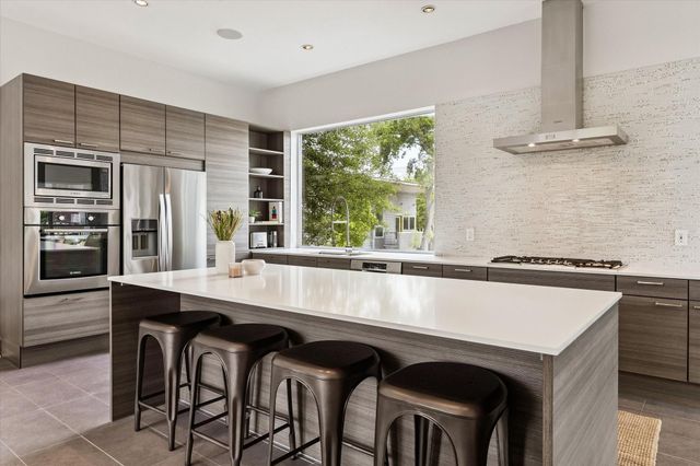 1808 Palm Street, Houston, TX 77004