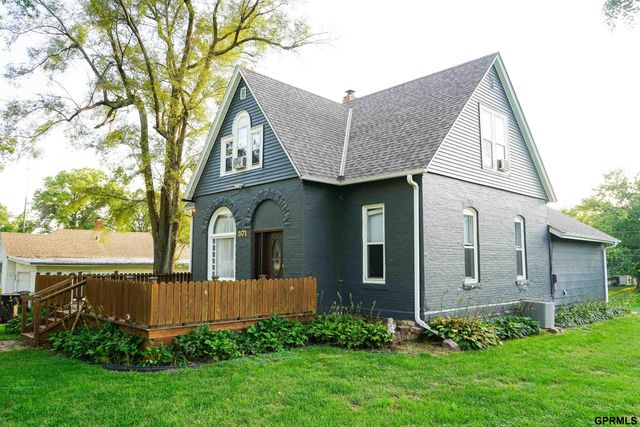 571 N 3rd Street, Tecumseh, NE 68450