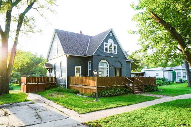 571 N 3rd Street, Tecumseh, NE 68450