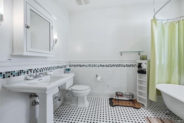 10460 E 640 S, Hudson, IN 46747