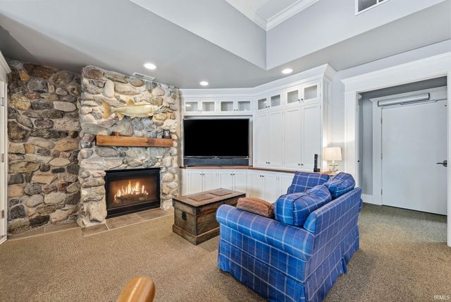 10460 E 640 S, Hudson, IN 46747