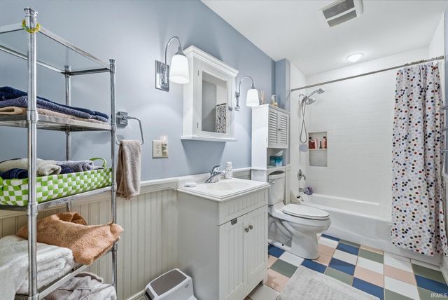 10460 E 640 S, Hudson, IN 46747