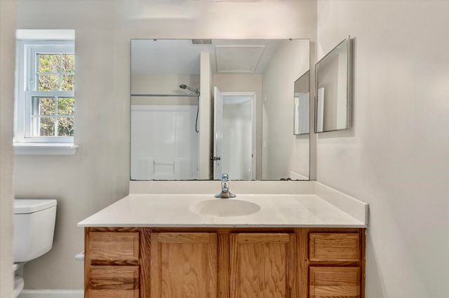 7900 Shadow Oak Drive, North Charleston, SC 29406