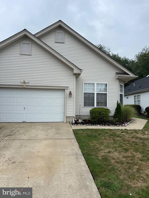 89 WARWICK WAY, Southampton, NJ 08088