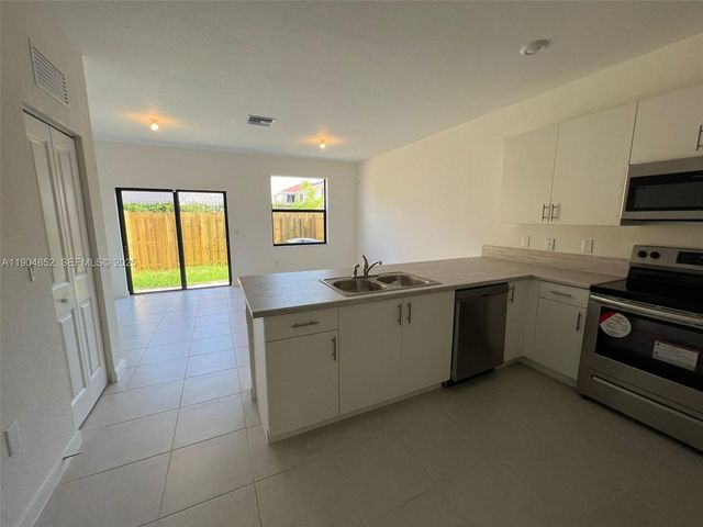 875 NE 211th Street 0, Miami, FL 33179