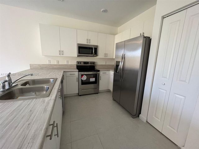 875 NE 211th Street 0, Miami, FL 33179