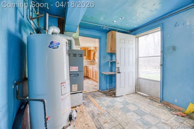 35740 Beverly Road, Romulus, MI 48174