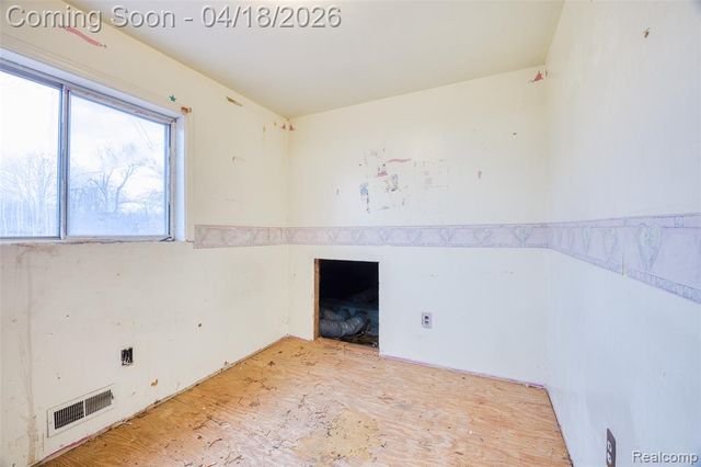 35740 Beverly Road, Romulus, MI 48174