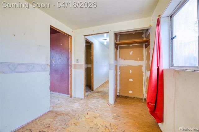 35740 Beverly Road, Romulus, MI 48174