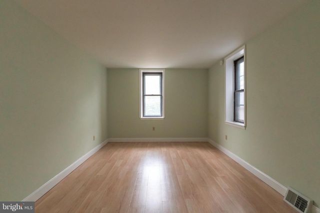 1250 S 15TH ST, Philadelphia, PA 19146