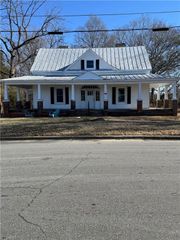 501 Fontaine Street, Reidsville, NC 27320