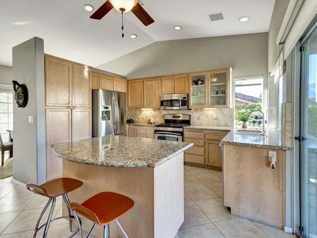 8567 Clubhouse Boulevard, Desert Hot Springs, CA 92240