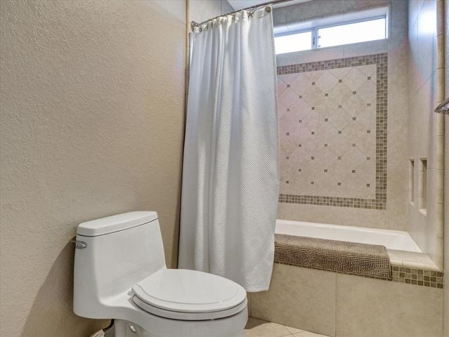 8567 Clubhouse Boulevard, Desert Hot Springs, CA 92240