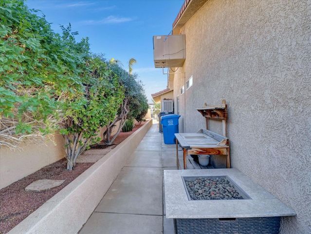 8567 Clubhouse Boulevard, Desert Hot Springs, CA 92240