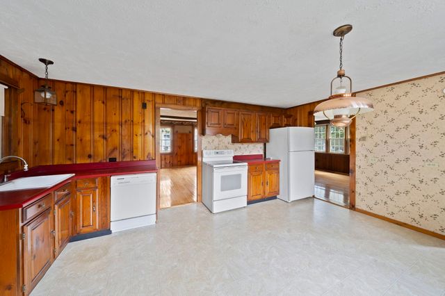 109 West Water St, Rockland, MA 02370