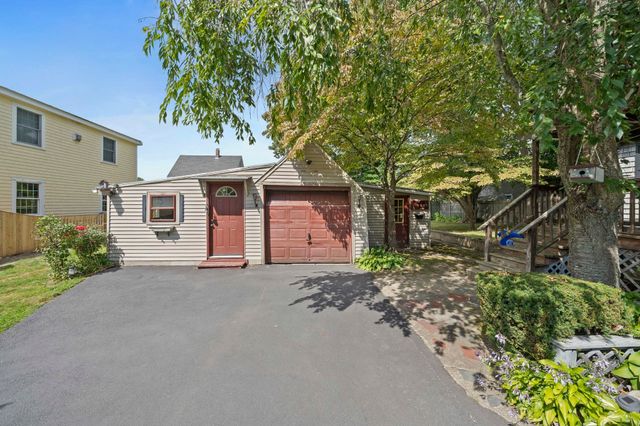 109 West Water St, Rockland, MA 02370