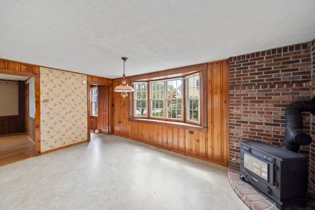 109 West Water St, Rockland, MA 02370