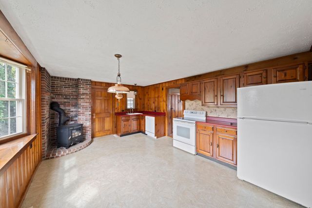 109 West Water St, Rockland, MA 02370