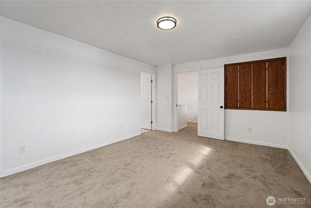 4806 Sunrise Beach Road NW, Olympia, WA 98502