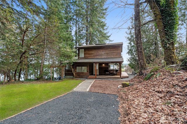 4806 Sunrise Beach Road NW, Olympia, WA 98502