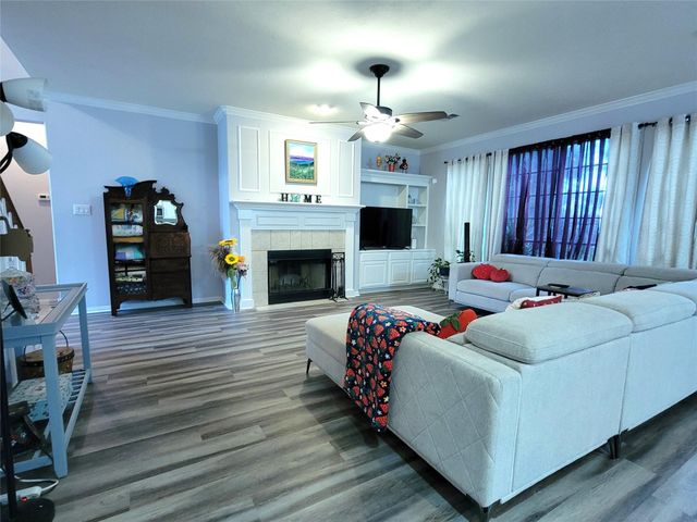 18402 Spinner Court Drive, Humble, TX 77346